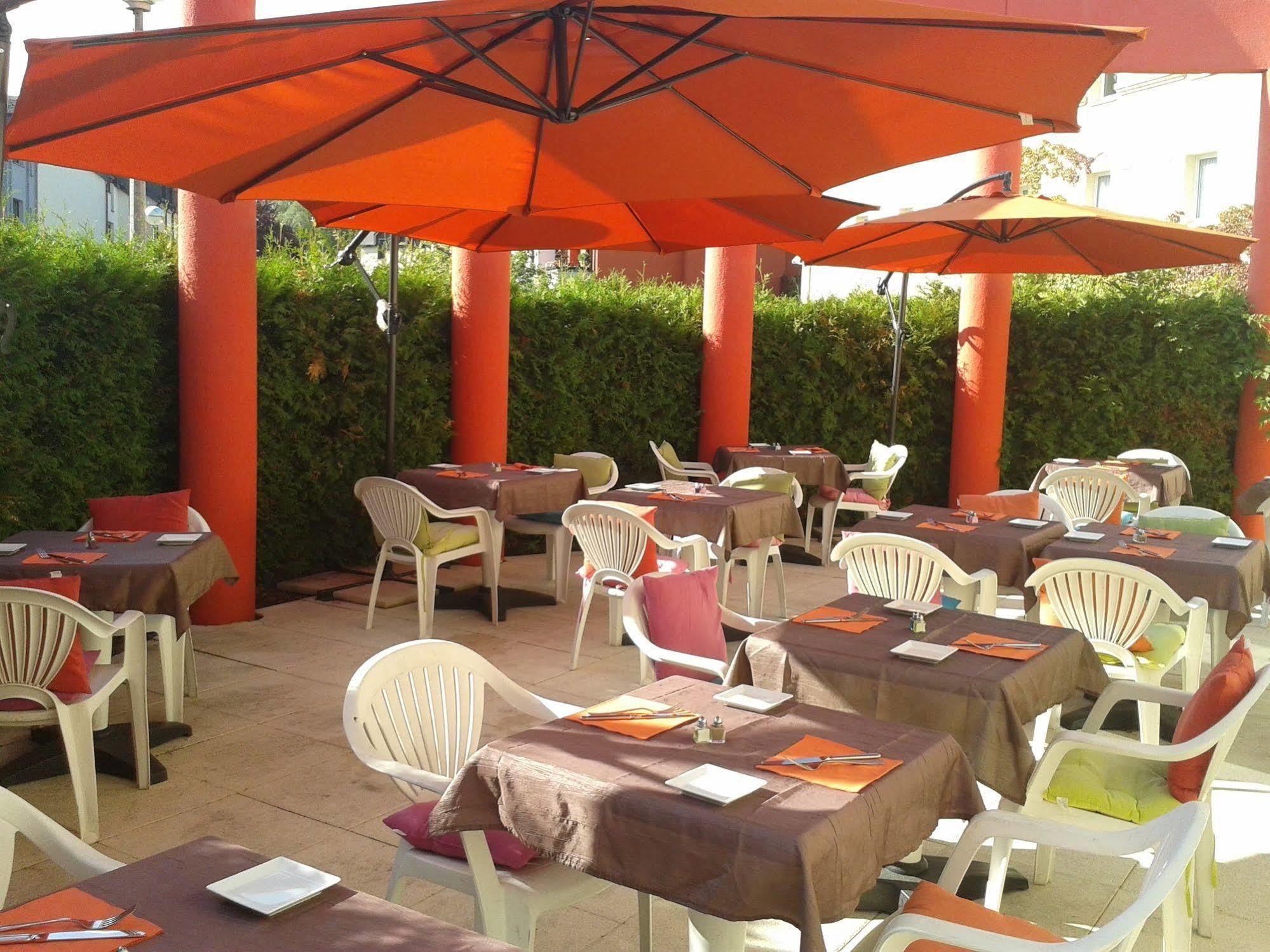 Cottage Logis Hotel - Restaurant Dudelange Exterior photo